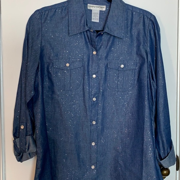 Cathy Daniels Tops - Cathy Daniels size Lg chambray snap up shirt